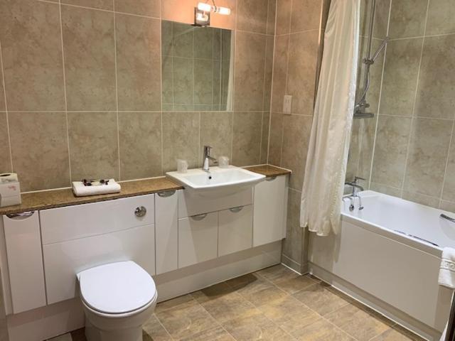 St Mary'S Hotel Golf & Country Club Pencoed Luaran gambar